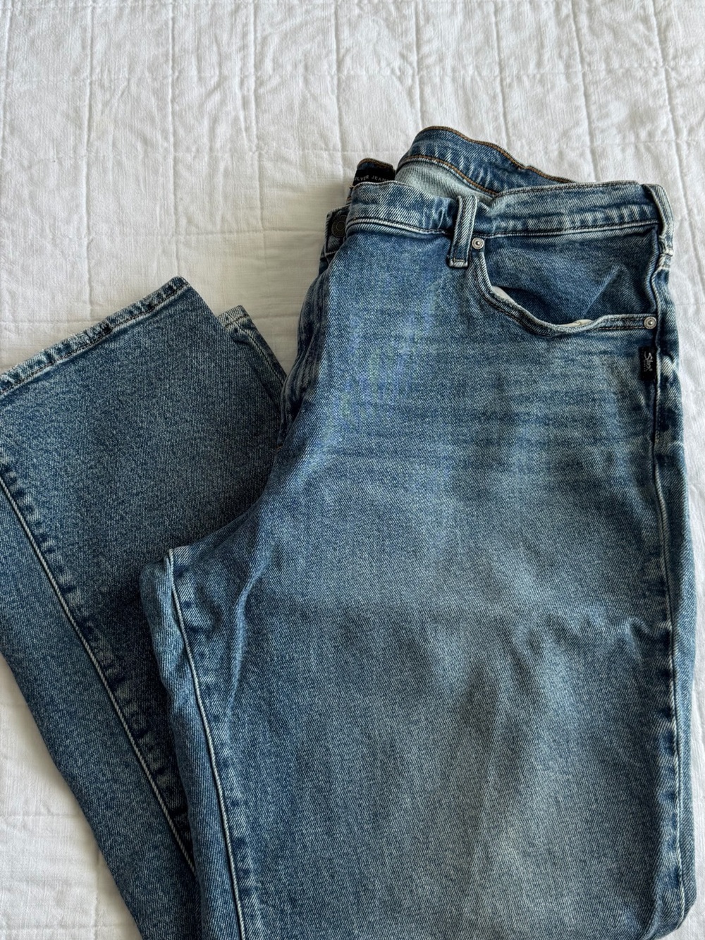 Silver Jeans Women's Straight Leg Denim — Classic Blue Wash